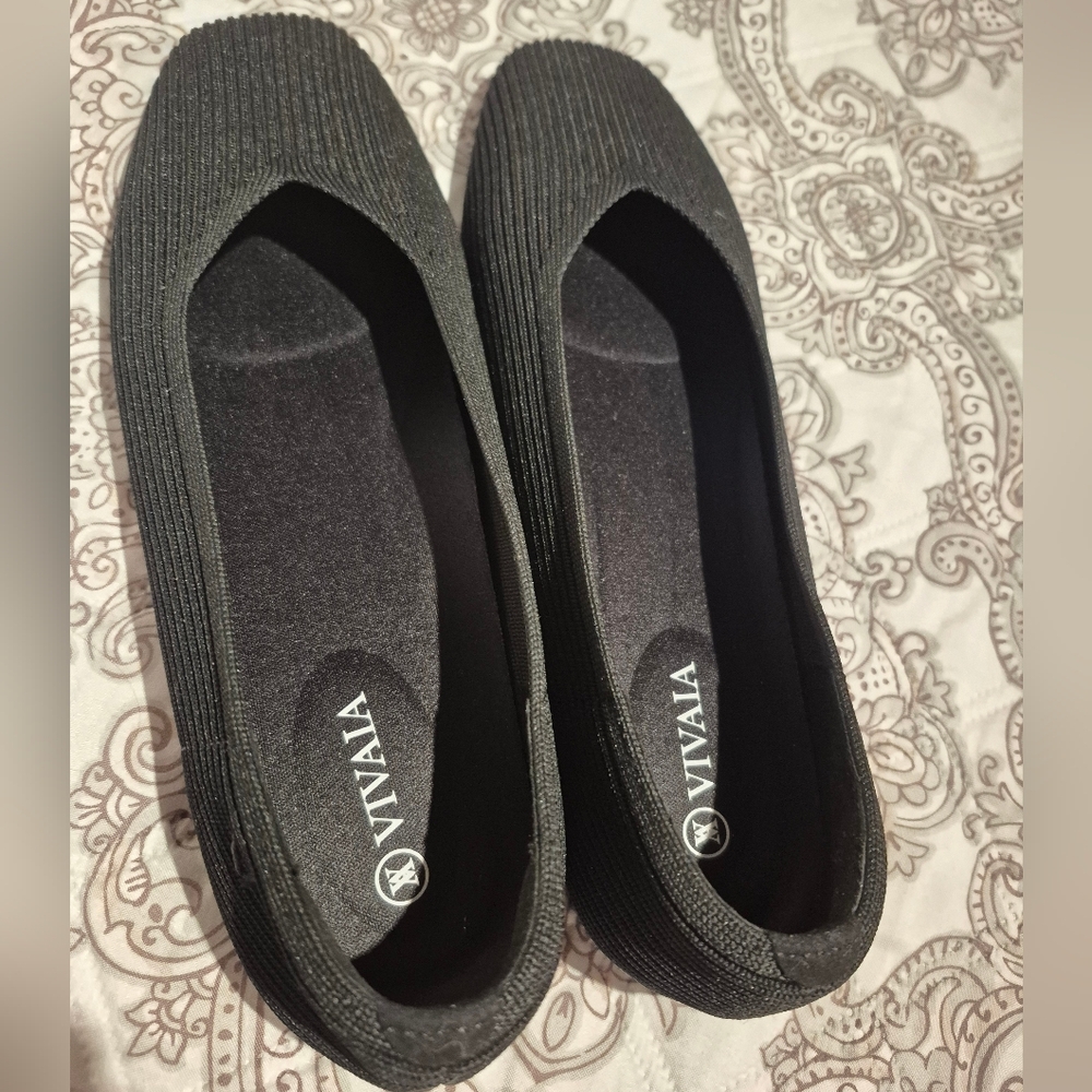 Vivaia Women's Black Knit Margot Square Toe Flats. Almost New! Sells New 129.99 - Picture 3 of 3